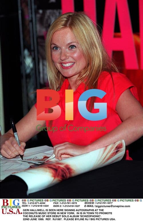 Geri Halliwell Signing Autographs