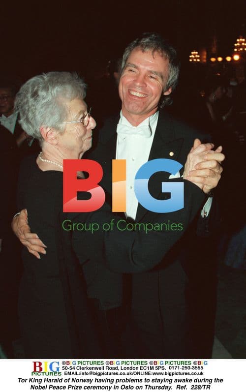 Nobel Laureate Horst L Strmer Dances with Mother