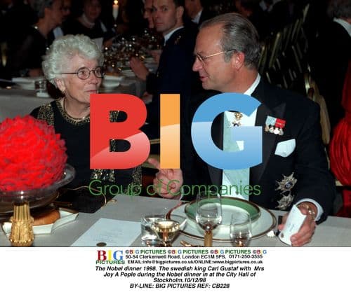 Nobel dinner 1998 with Swedish King