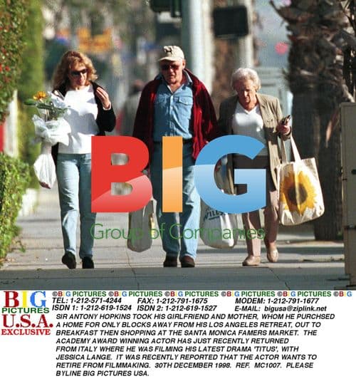 Sir Antony Hopkins and family out shopping