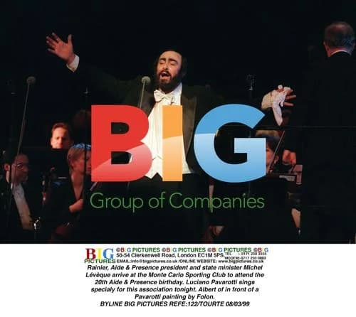 Pavarotti performs at Aide & Presence birthday