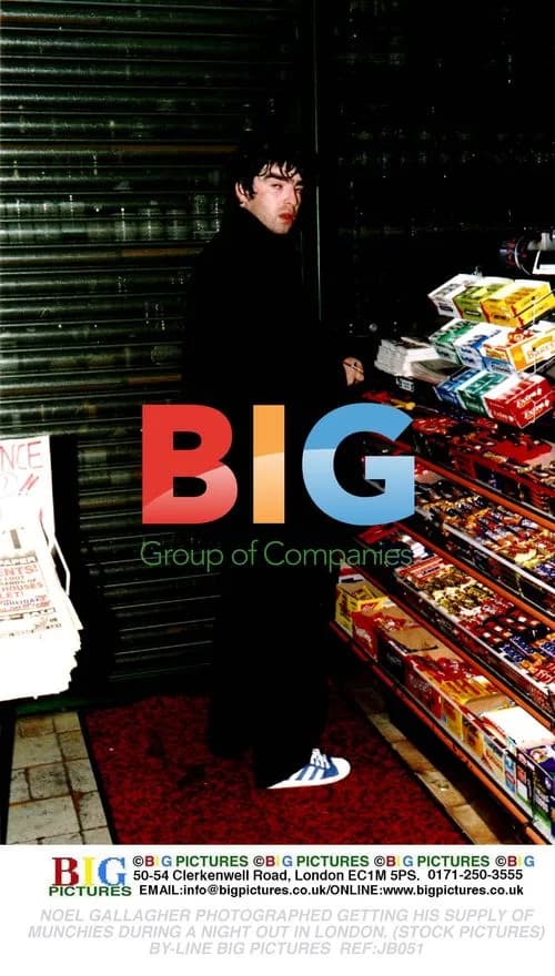 Noel Gallagher gets munchies in London