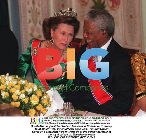 Nelson Mandela and Queen Sonja at gala dinner