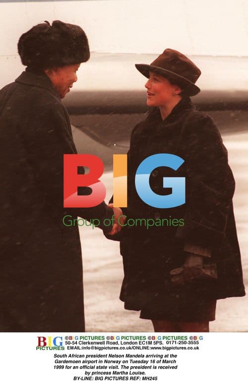 Nelson Mandela Arriving in Norway