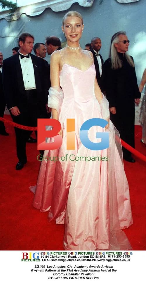 Gwyneth Paltrow at 71st Academy Awards