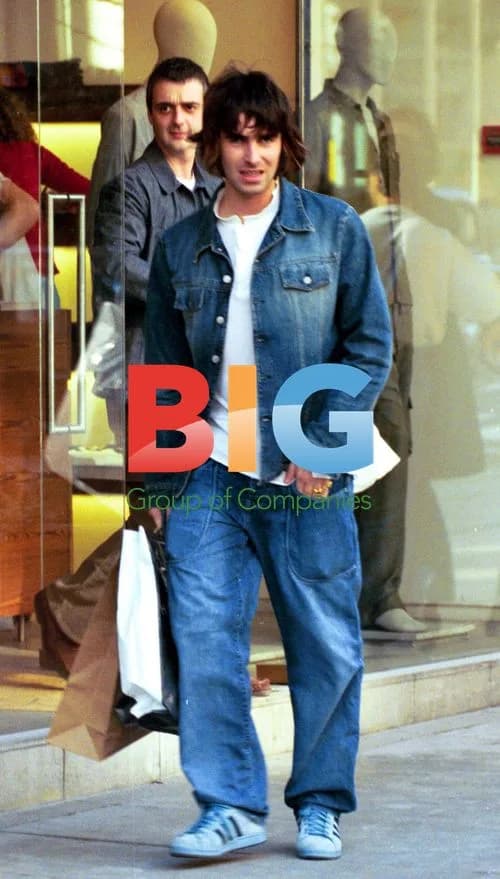 Liam Gallagher Shopping in London