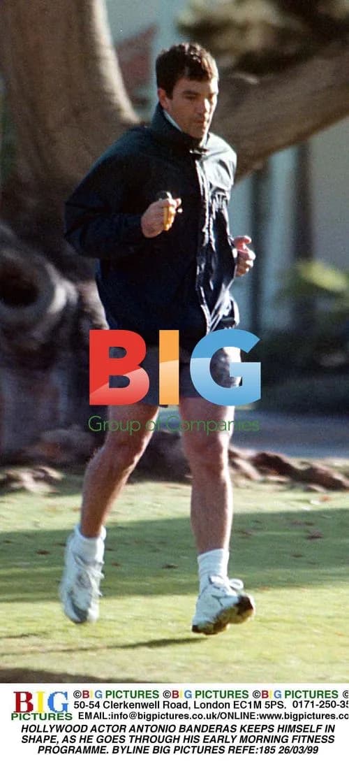 Antonio Banderas Keeps Fit with Early Morning Workout