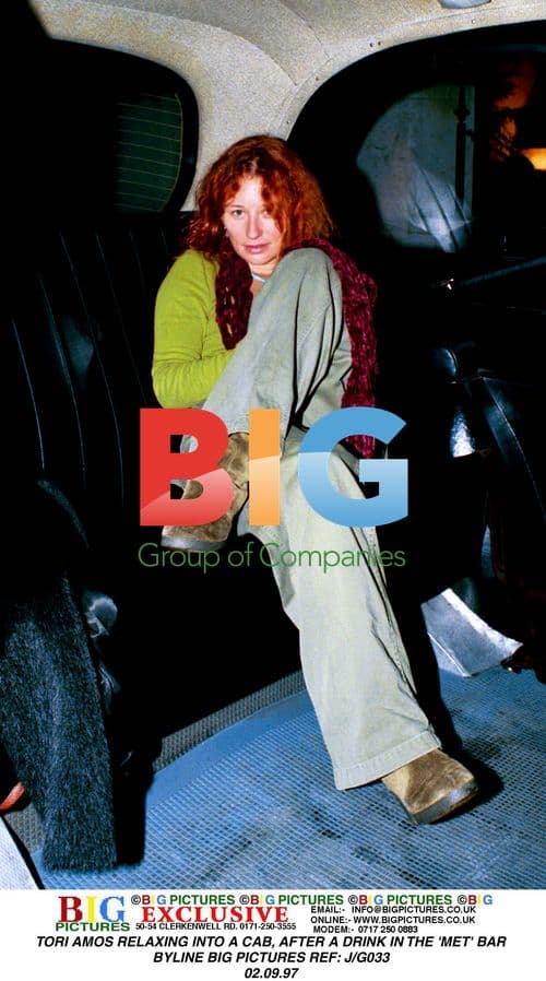 Tori Amos leaving 'Met' bar in NYC