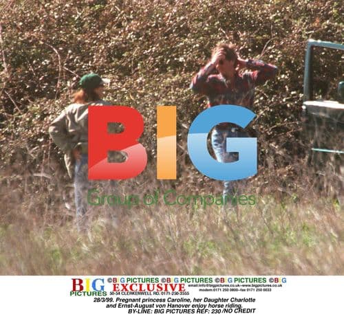 Pregnant Princess Caroline's Family Outing