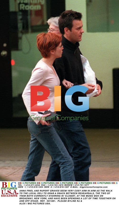 Anna Friel and Rupert Graves Out for Deli Snack