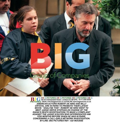 De Niro and Crystal Promote Film in Paris