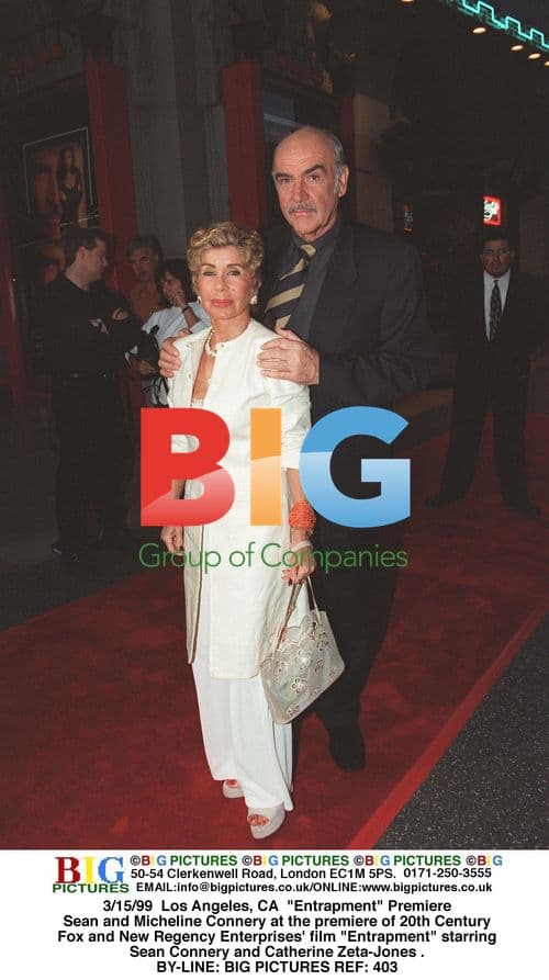 "Entrapment" Premiere with Sean and Micheline Connery