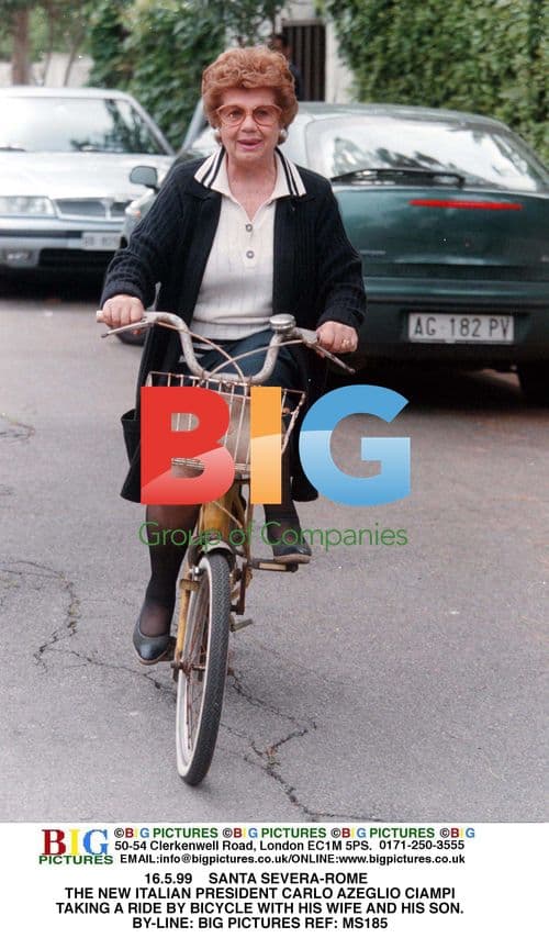 Italian President Carlo Azeglio Ciampi bicycling with family