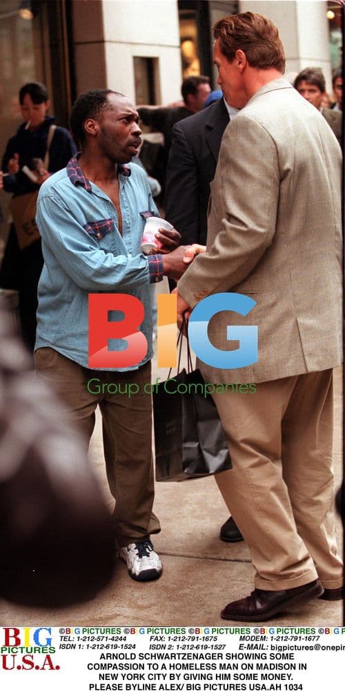 Arnold Schwarzenegger Gives to Homeless Man