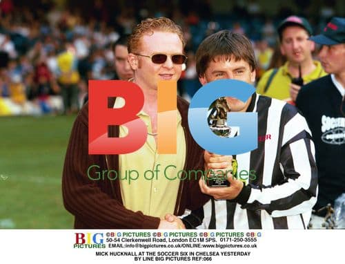 MICK HUCKNALL AT THE SOCCER SIX