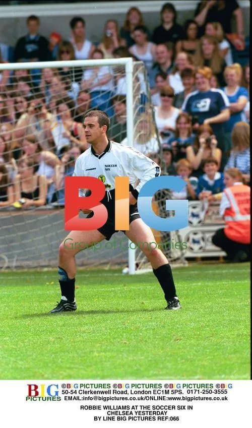 Robbie Williams at Soccer Six in Chelsea
