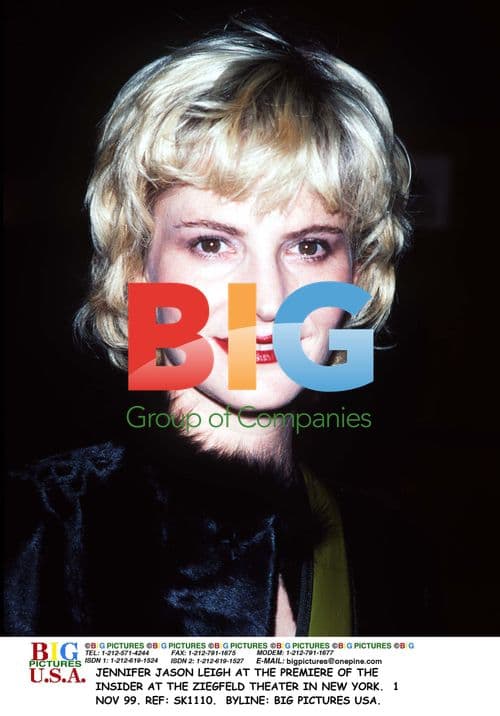 Jennifer Jason Leigh at The Insider Premiere