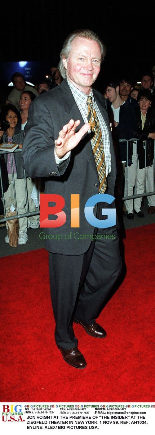 Jon Voight at "The Insider" premiere