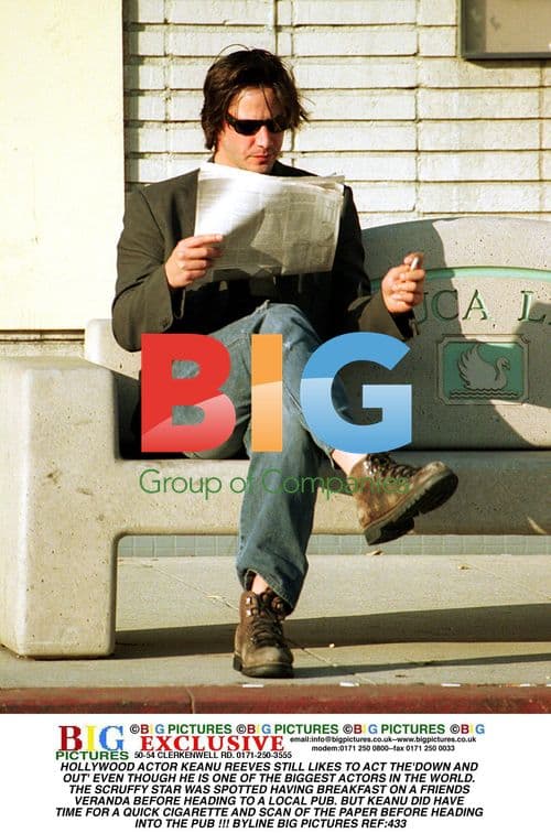 Keanu Reeves Spotted Having Breakfast