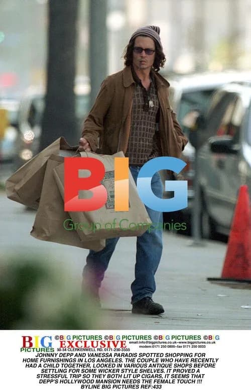Johnny Depp and Vanessa Paradis Shop for Home Decor