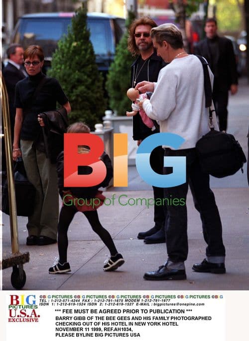 Barry Gibb of Bee Gees checks out of NY hotel