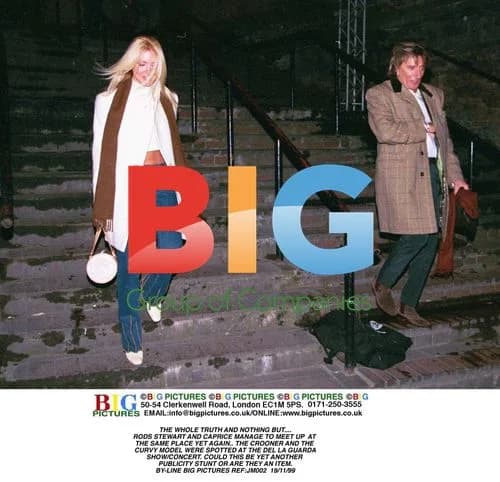 Rod Stewart and Caprice Attend Del La Guarda Show