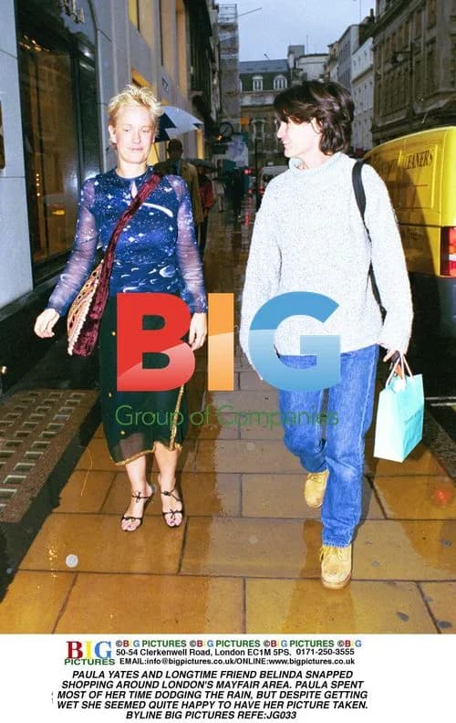 Paula Yates and friend Belinda shopping in London's Mayfair