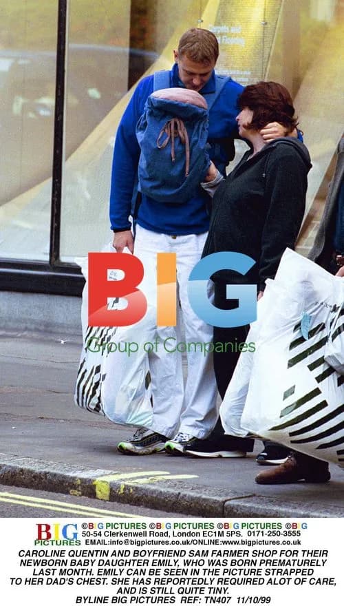 Caroline Quentin and boyfriend shop for newborn