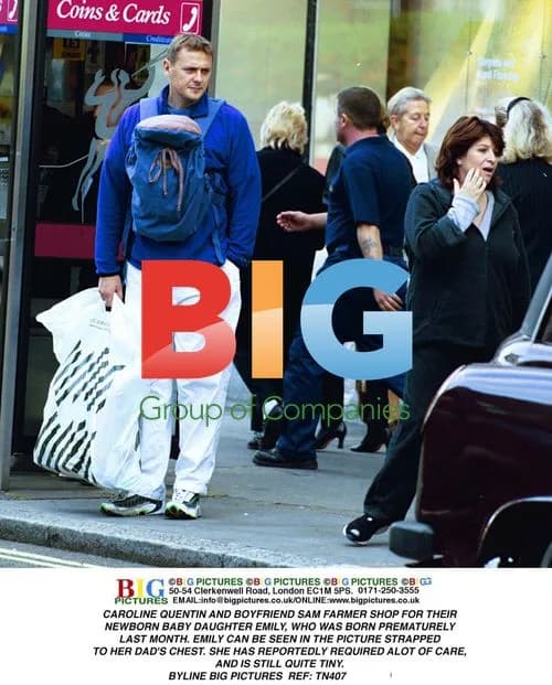 Caroline Quentin and boyfriend shop for newborn