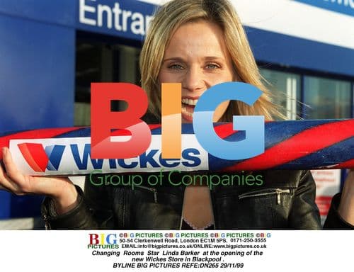 Linda Barker at Wickes Store Opening in Blackpool