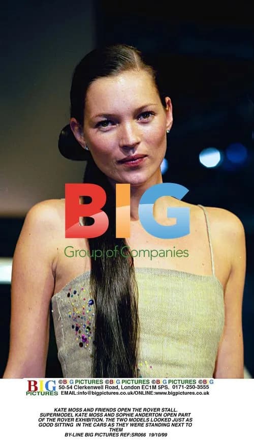 Kate Moss and Sophie Anderton open Rover stall
