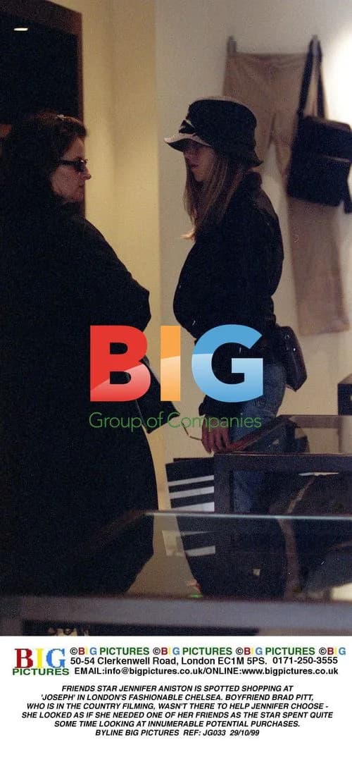 Jennifer Aniston Spotted Shopping in London
