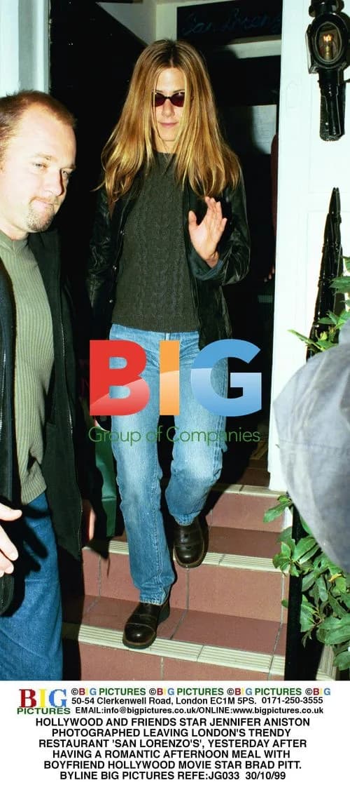 Jennifer Aniston and Brad Pitt leaving restaurant