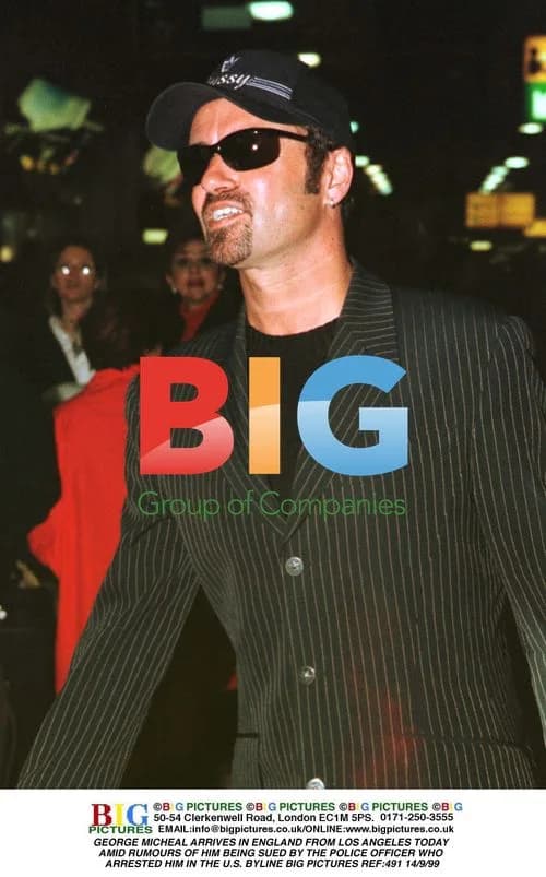 George Michael arrives in England amid arrest rumors