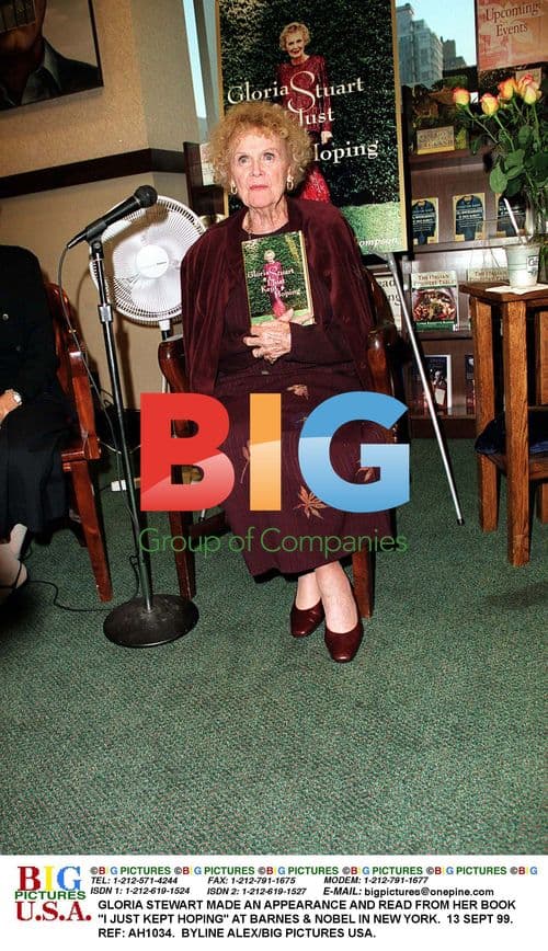 Gloria Stewart Book Reading in New York