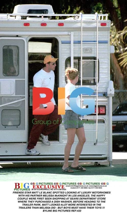 Matt LeBlanc Shops for Motorhomes with Melissa McKnight