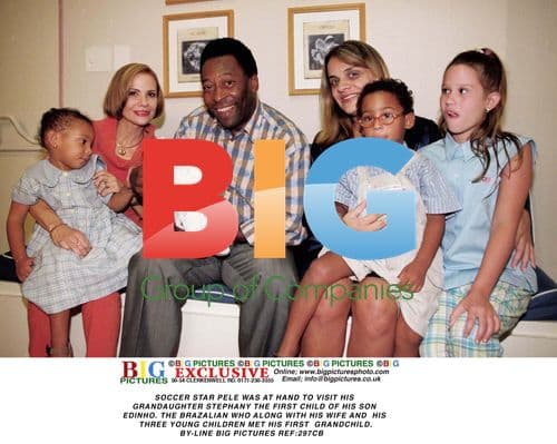 Pele visits first grandchild