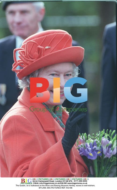 Queen on Walkabout at Museum