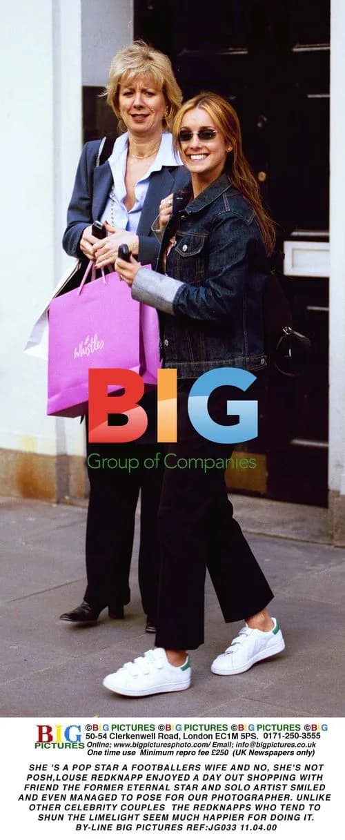 Louise Redknapp Enjoys Shopping with Friend