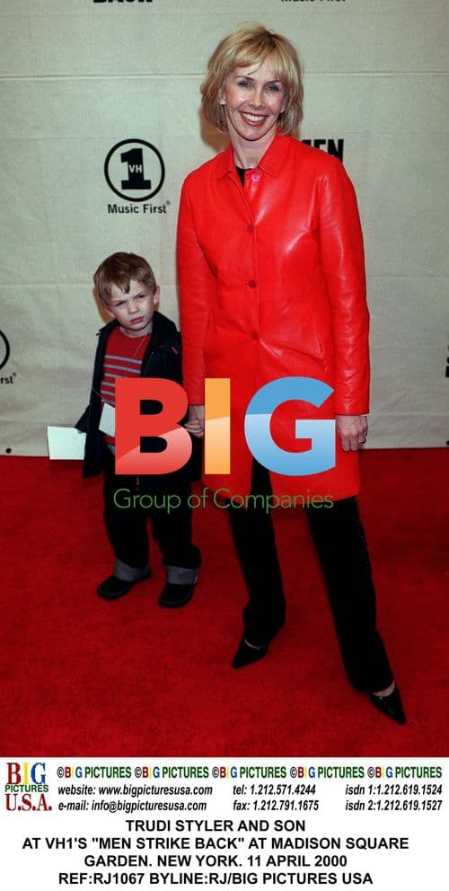 Trudi Styler and son at VH1 event