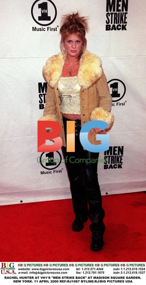 RACHEL HUNTER AT VH1'S "MEN STRIKE BACK"