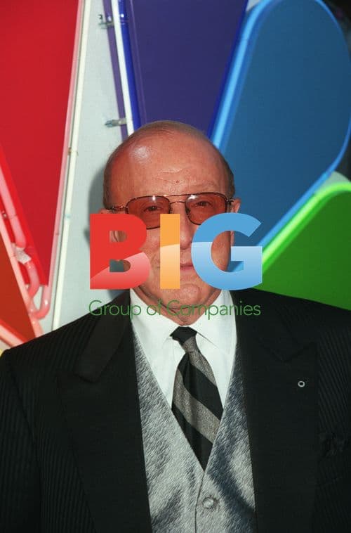 Clive Davis arrives at Arista Records 25th anniversary