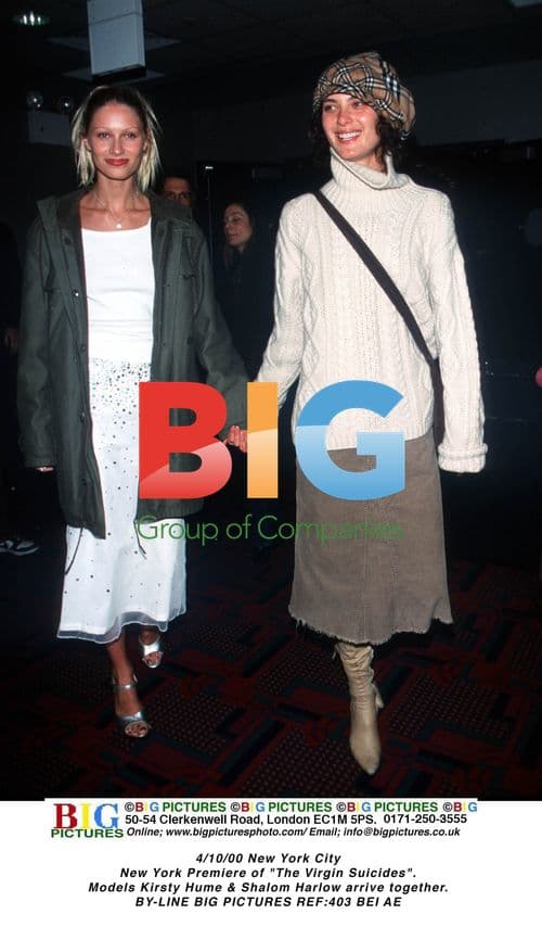 Kirsty Hume & Shalom Harlow at "The Virgin Suicides" Premiere