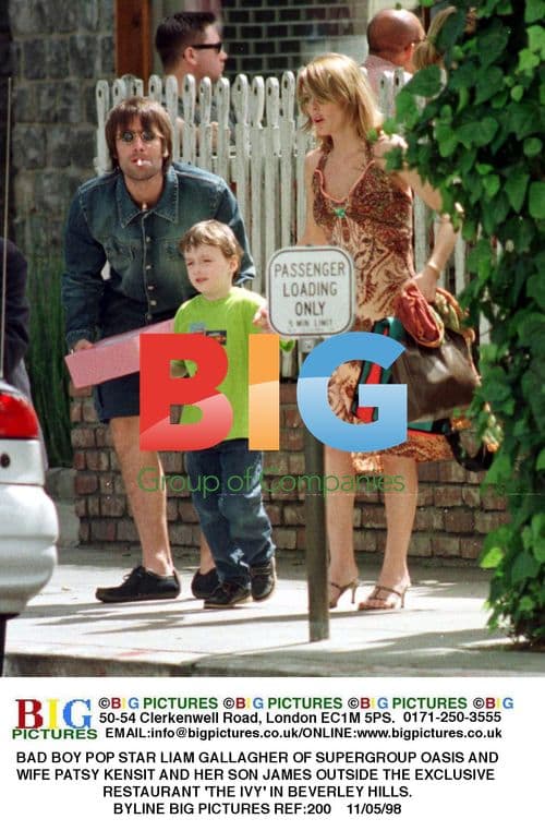 Liam Gallagher and Patsy Kensit outside The Ivy