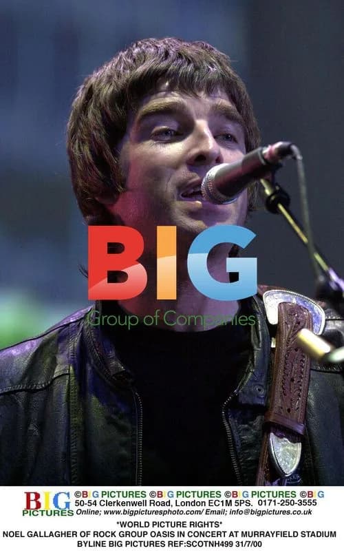 Noel Gallagher of Oasis in Concert