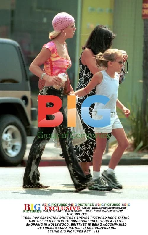 Brittney Spears Shopping in Hollywood