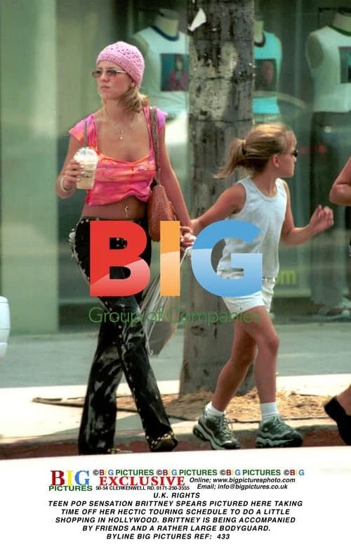 Brittney Spears Shopping in Hollywood