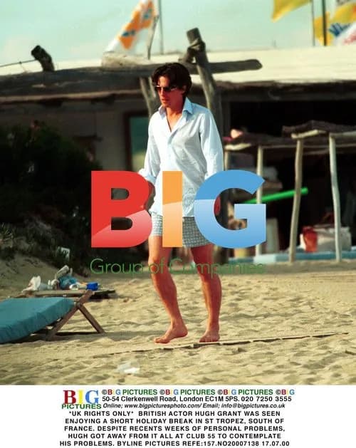 Hugh Grant enjoys break in St Tropez