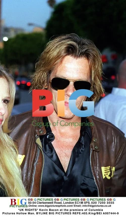 Kevin Bacon at 'Hollow Man' Premiere