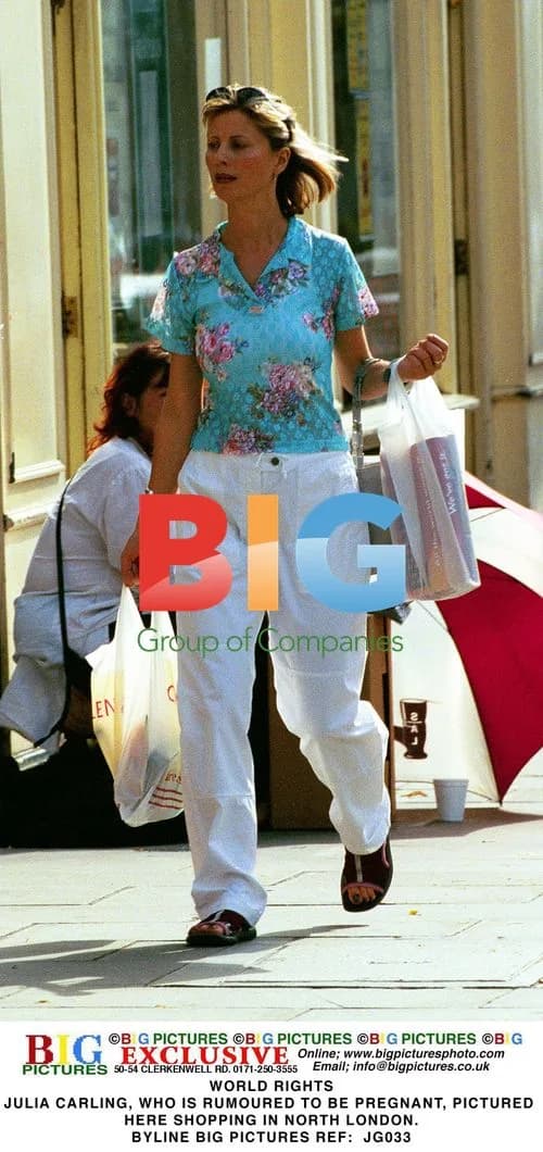 Julia Carling Shopping in North London